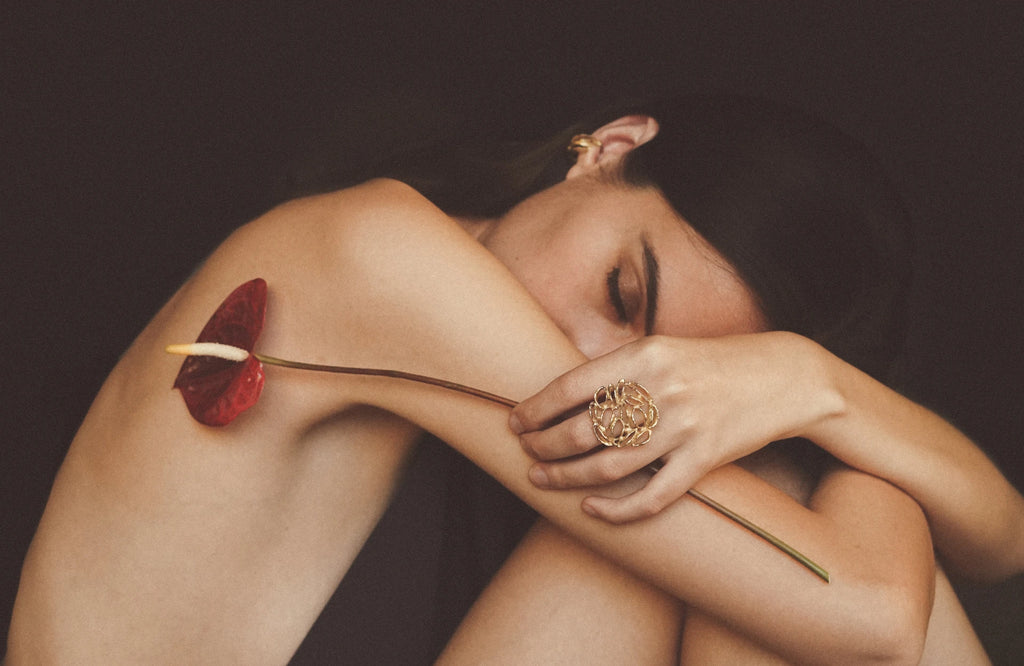 Yellow Bronze Banksia Medallion Ring | Kirsten Muenster Jewelry